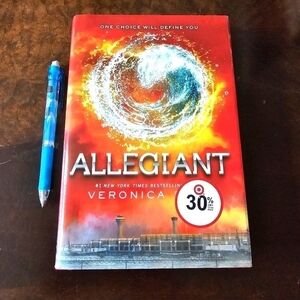 Allegiant (Divergent Series, 3) By Veronica Roth, Hardcover, Pre-owned